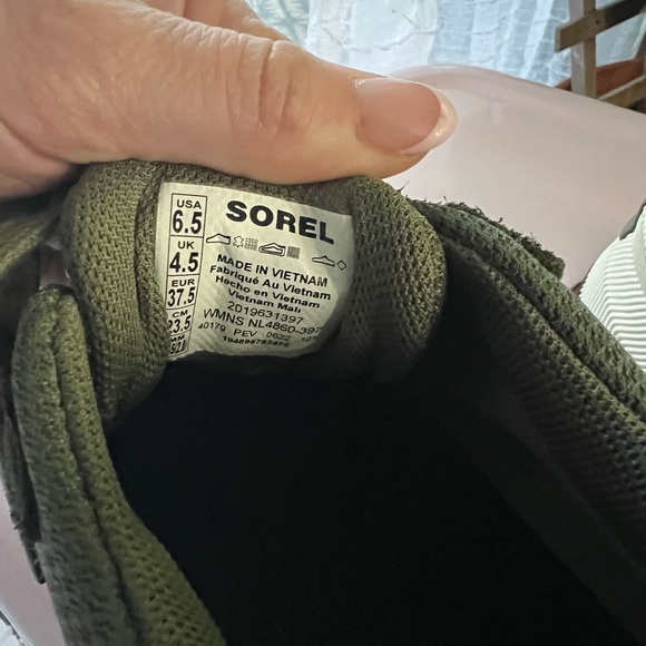 Sorel Women's Out 'N About III Low Waterproof Sneaker - Picture 12 of 12